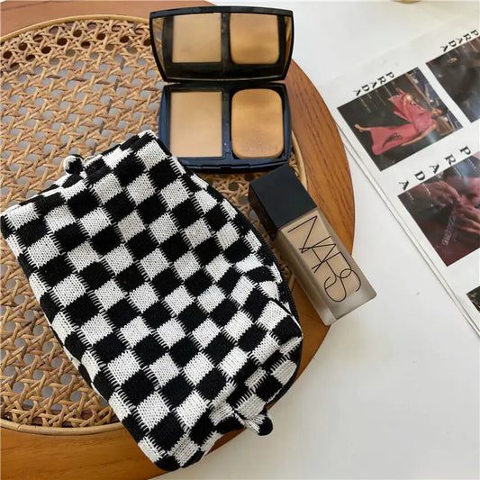 Checkerboard Knitted Cosmetic Bag in Contrast Wool