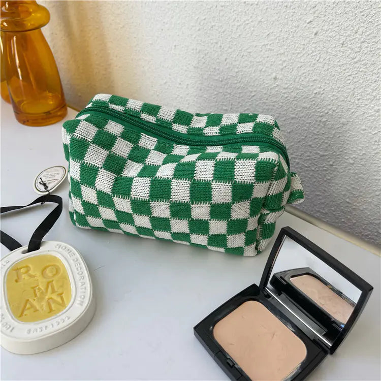 Checkerboard Knitted Cosmetic Bag in Contrast Wool